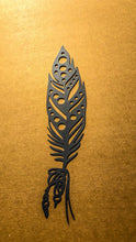 Load image into Gallery viewer, Tribal Feather Rust Finish | Tribal | Feather | Native Amerian | Yard Art |
